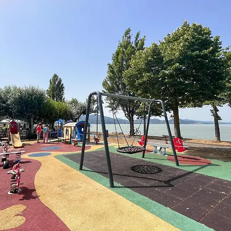 Stunning In Apartament San Feliciano